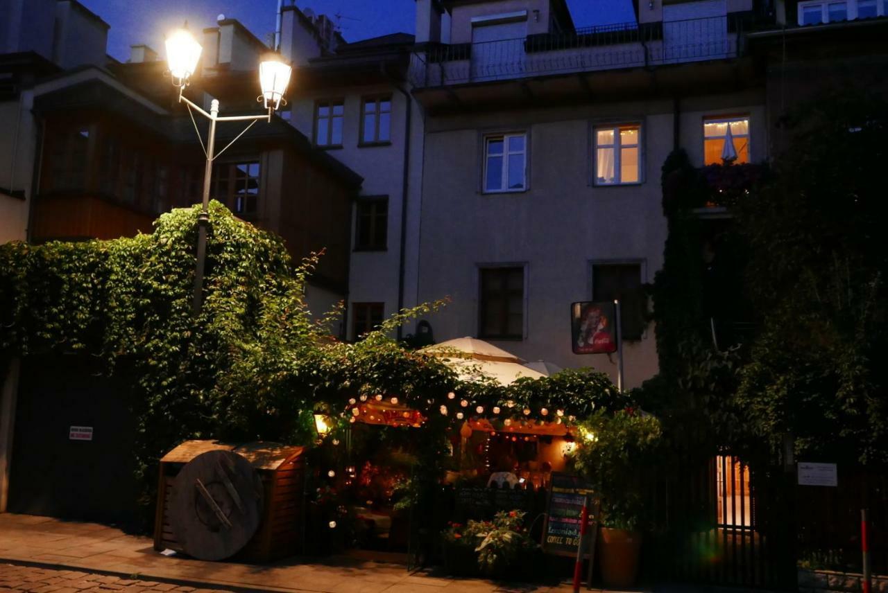 Sunflower Apartment كراكوفيا المظهر الخارجي الصورة